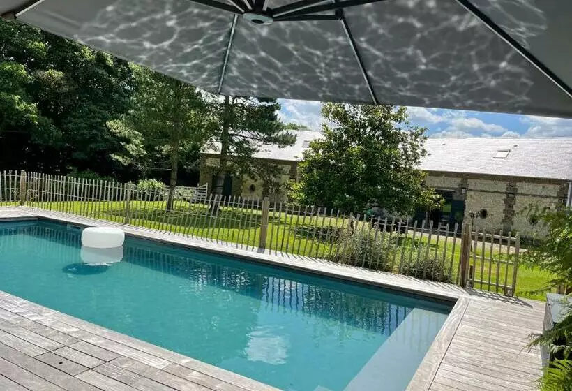 ペンション Le Grenier D Ouilly Au Cœur Du Pays D Auge   Gîte Avec Piscine à 20 Min Des Plages