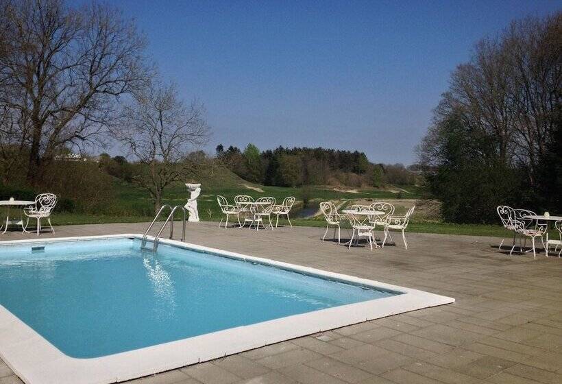 Bed and Breakfast Lille Restrup Hovedgaard