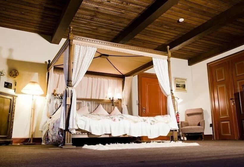 Bed and Breakfast Lille Restrup Hovedgaard