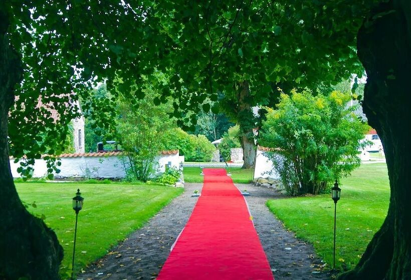 Bed and Breakfast Lille Restrup Hovedgaard