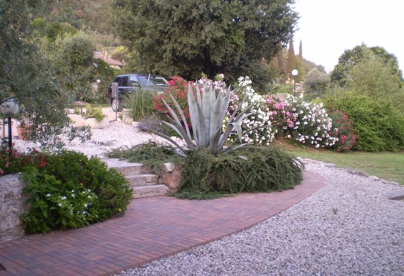 Отель Agriturismo Renzano Garden Apartments