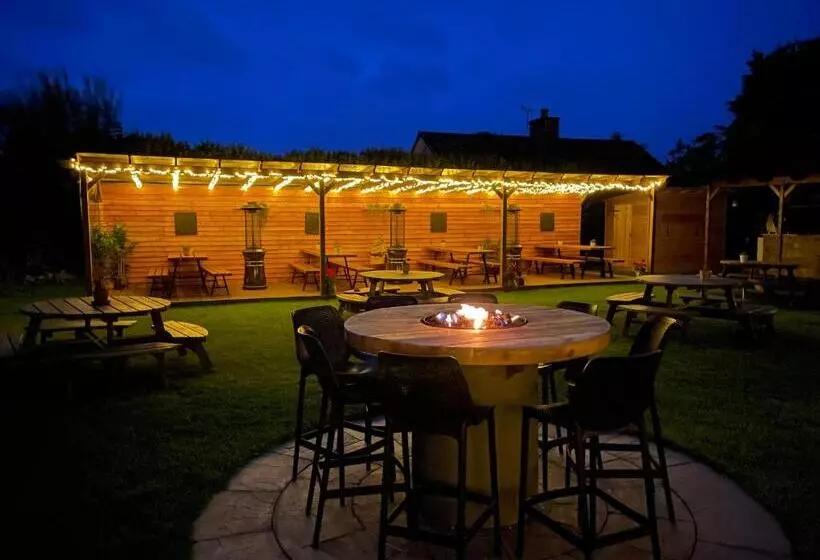 فندق Allanton Inn