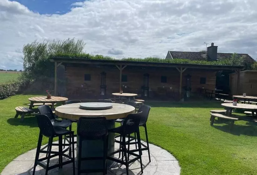 فندق Allanton Inn