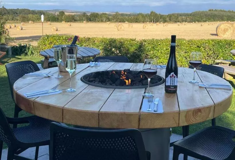 فندق Allanton Inn