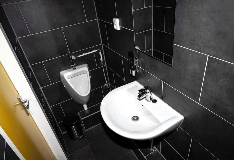 בית מלון כפרי Amsterdam Teleport