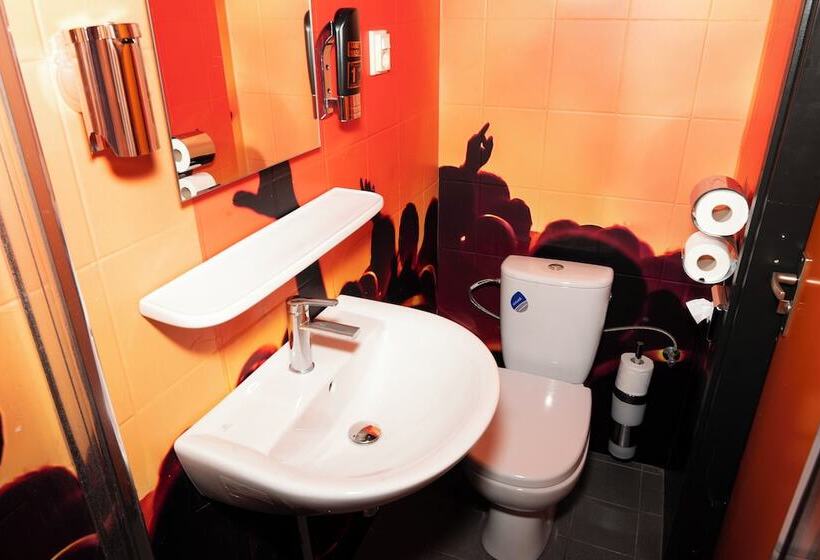 בית מלון כפרי Amsterdam Teleport