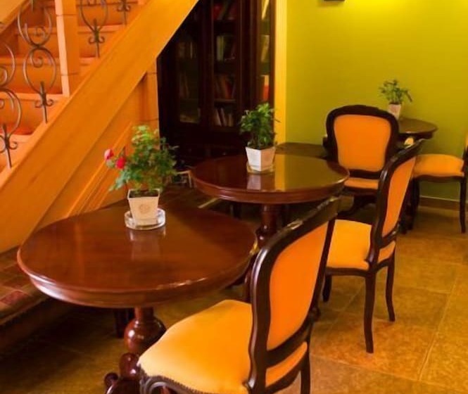 בית מלון כפרי Andromeda Suites