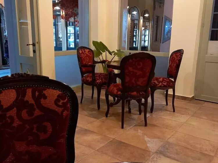 فندق Andromeda Suites