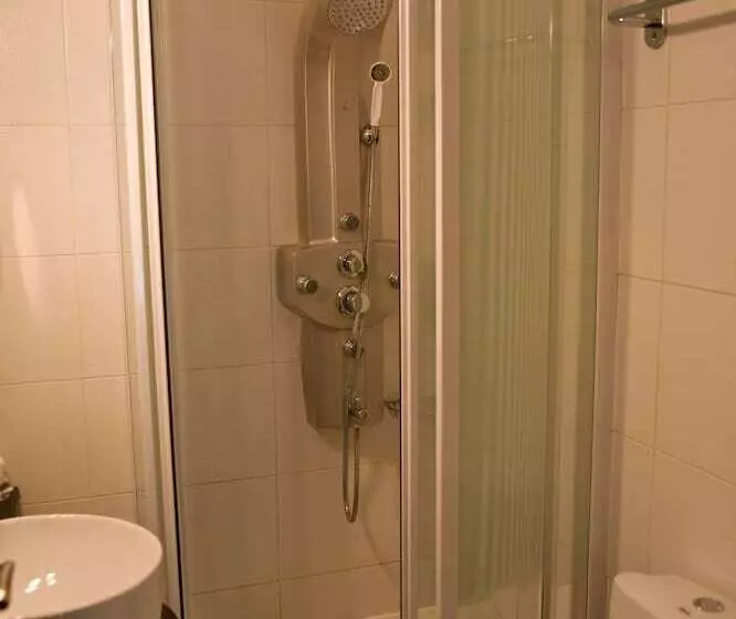 فندق Andromeda Suites