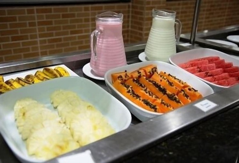 Отель Araras Praia