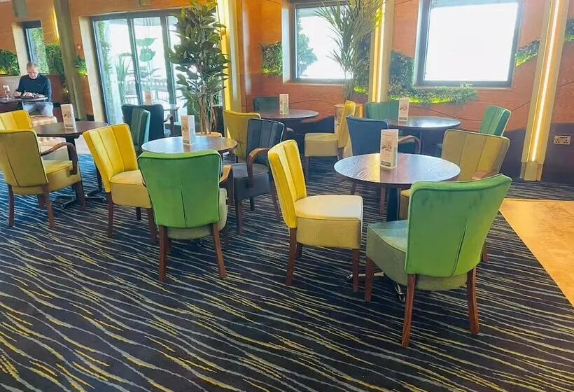 בית מלון כפרי Boston West