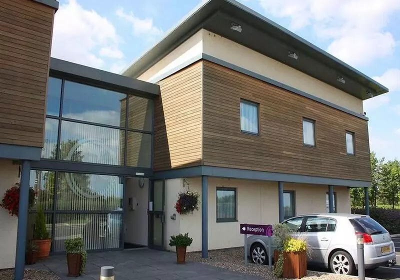 בית מלון כפרי Boston West