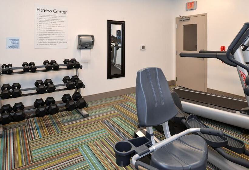 Отель Holiday Inn Express & Suites Shippensburg, An Ihg