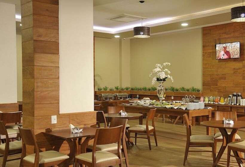 ホテル Maestro Premium Cascavel