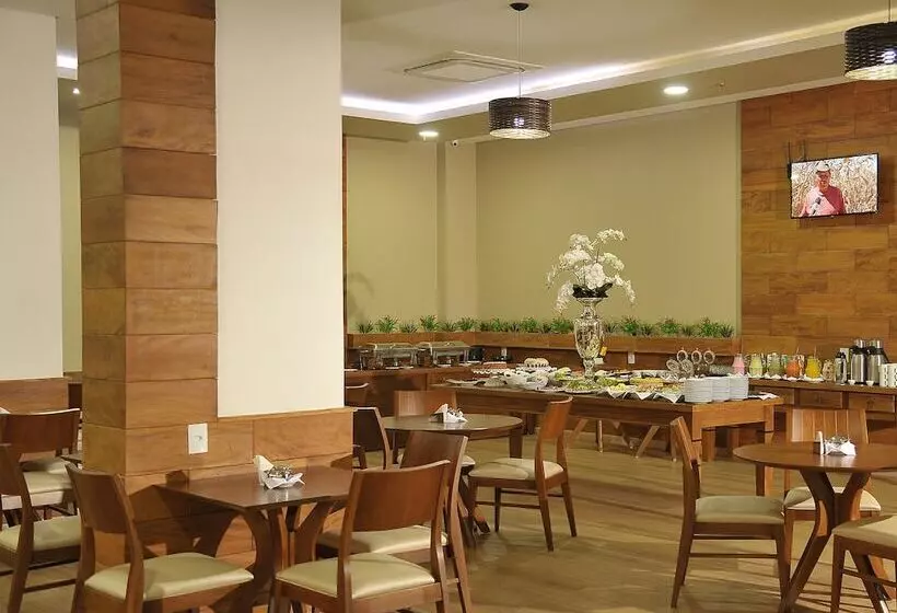 Hotel Maestro Premium Cascavel