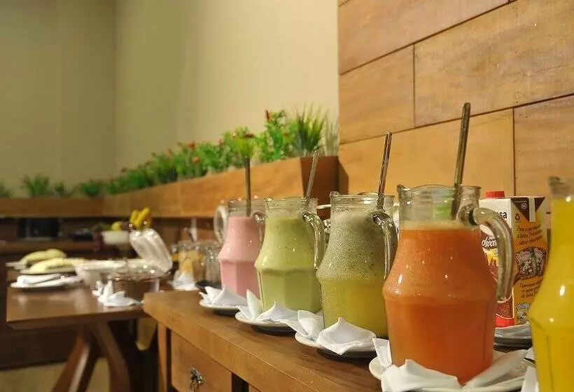 Hotel Maestro Premium Cascavel