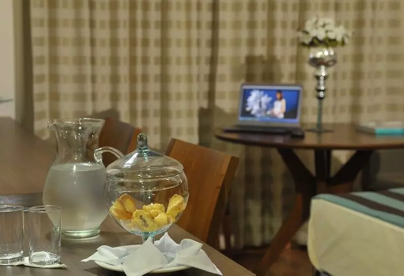 Hotel Maestro Premium Cascavel