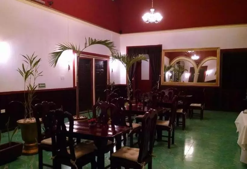 هتل Maya Ah Kim Pech