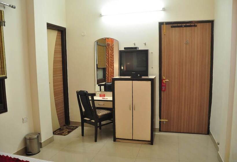 호텔 Oyo Rooms Regent Cinema Chowk