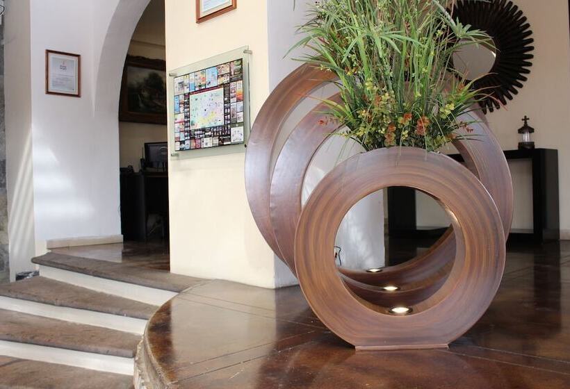 Hotel Posada Virreyes