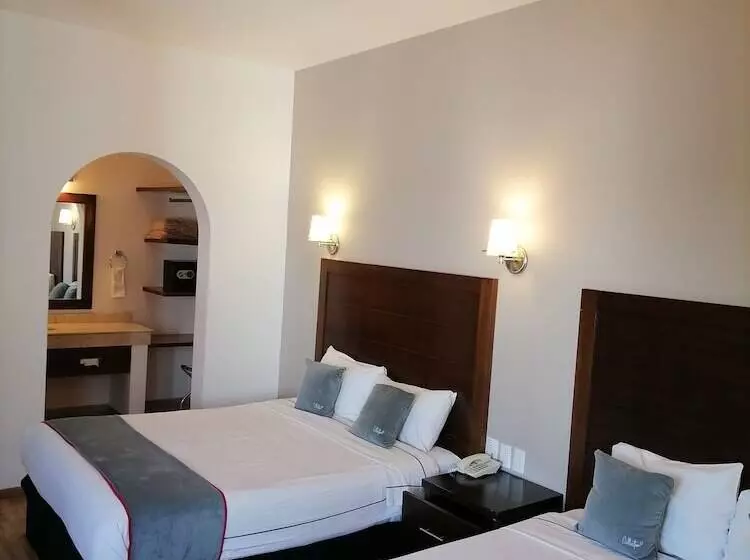 هتل Quinta Allende