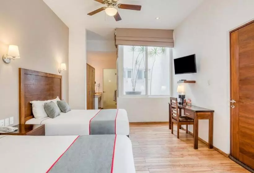 هتل Quinta Allende