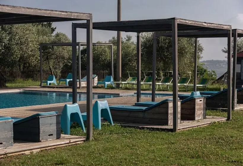 هتل Tenuta Il Corno