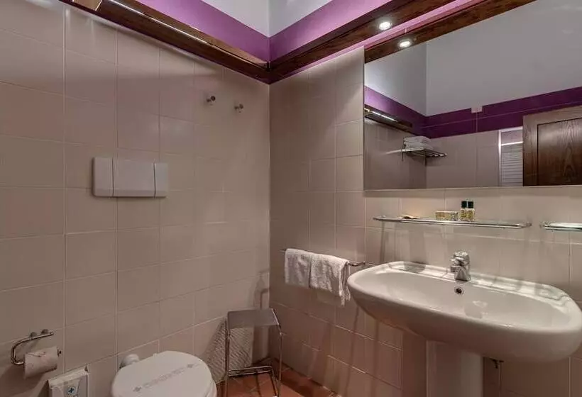 هتل Tenuta Il Corno