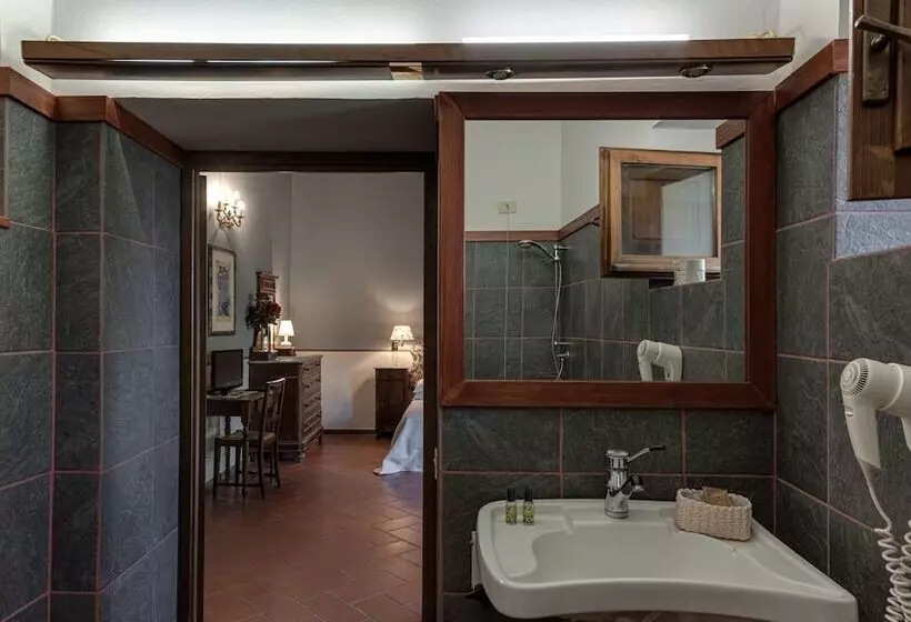 هتل Tenuta Il Corno