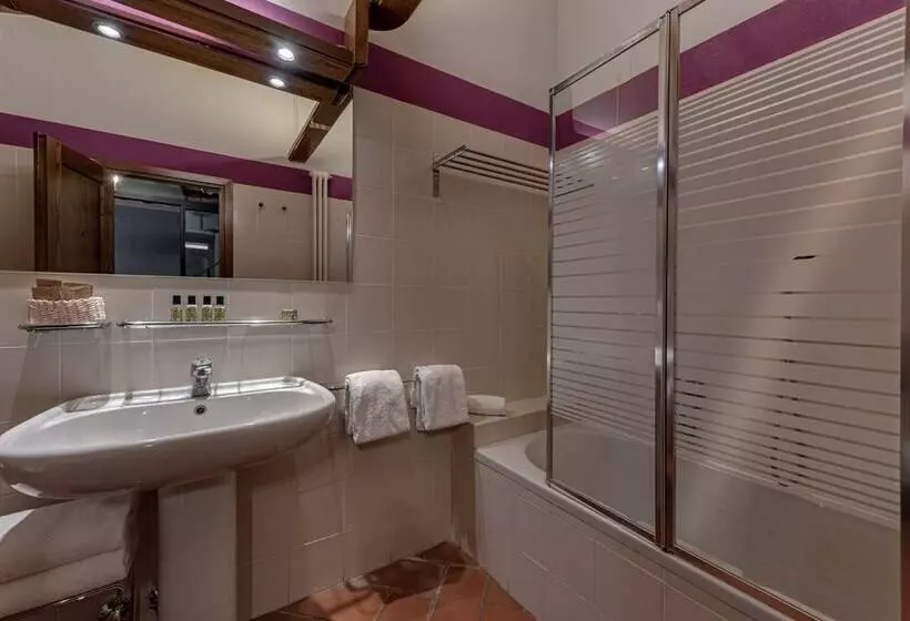 هتل Tenuta Il Corno