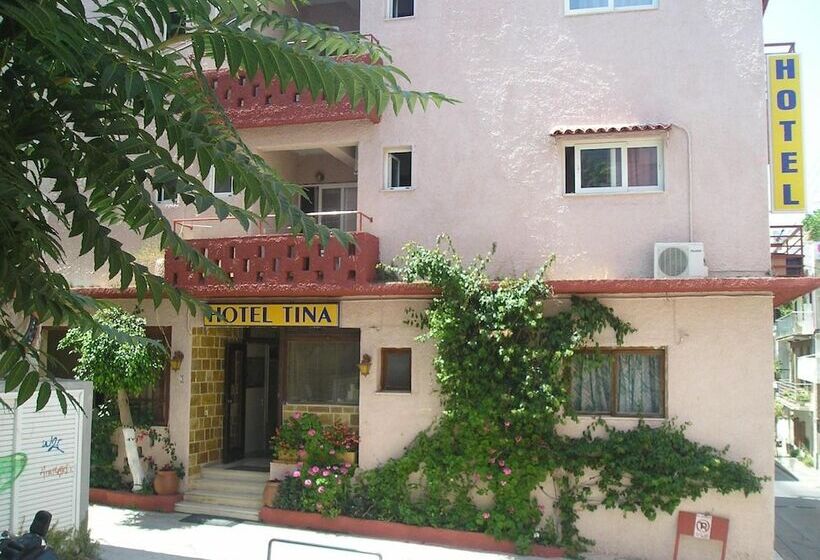 هتل Tina