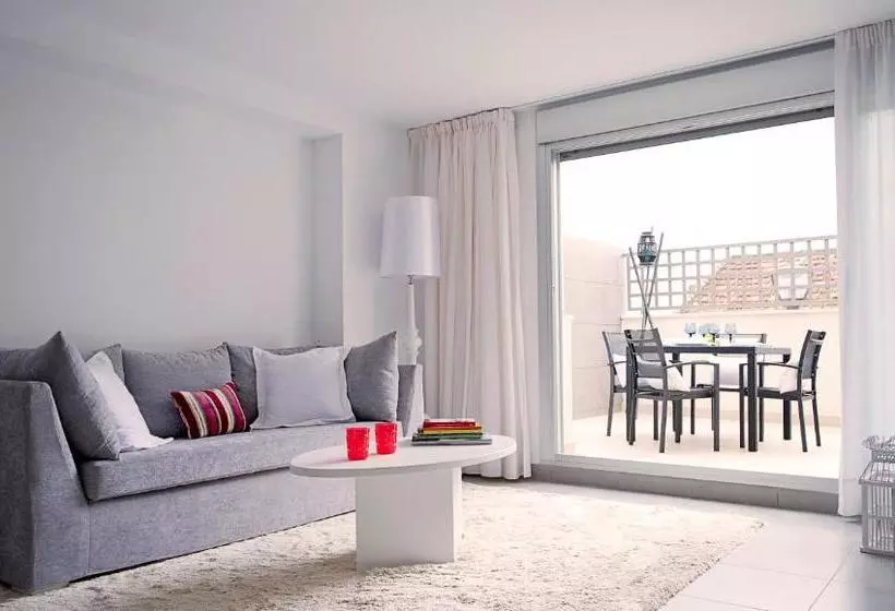 Málaga Andes Apartamentos