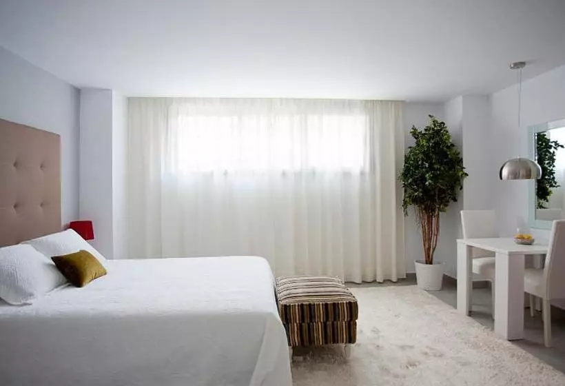 Málaga Andes Apartamentos