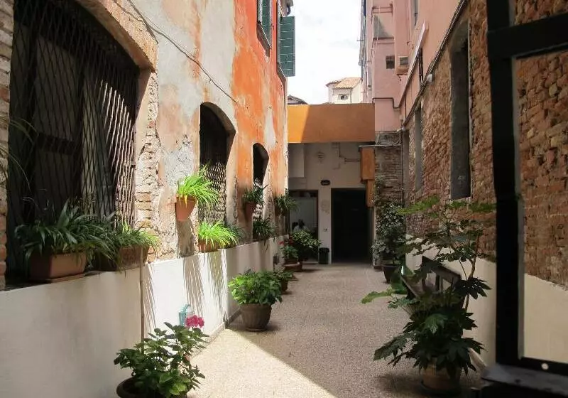 Majatalo Antica Raffineria