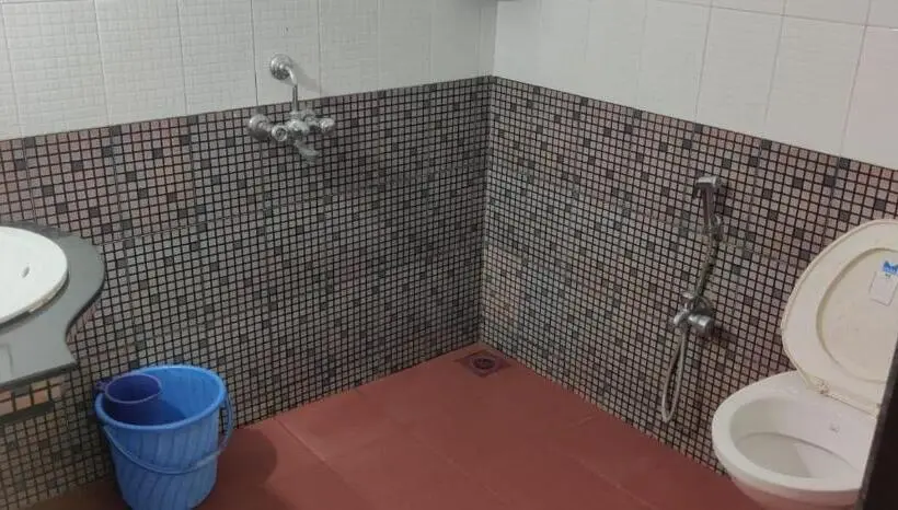 Pensione Pebbles Guesthouse
