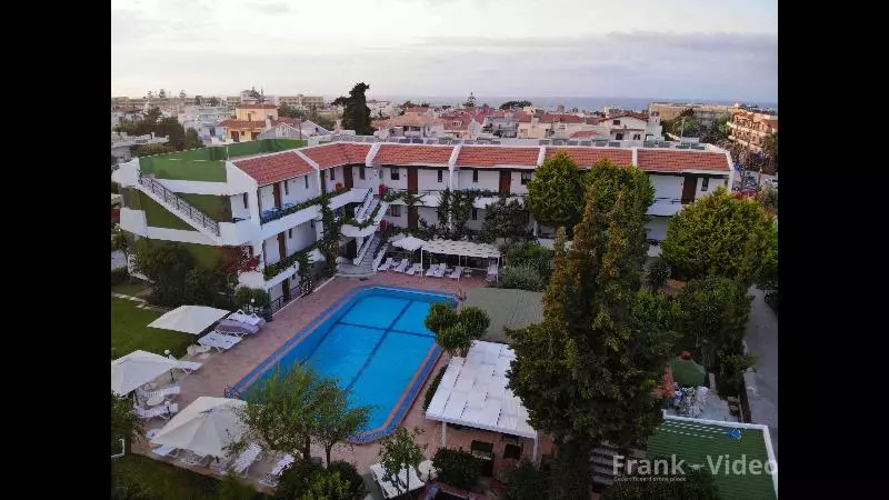 Terinikos Sunny Garden Hotel Junior Suites