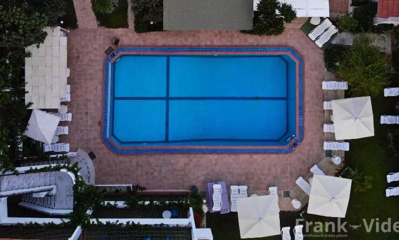 Terinikos Sunny Garden Hotel Junior Suites