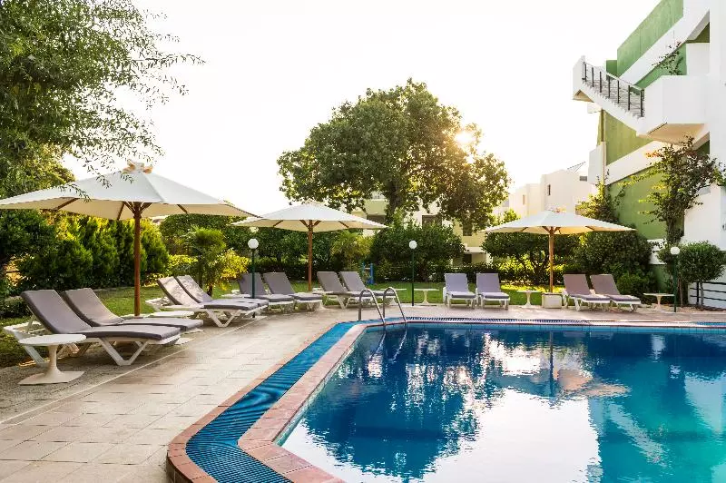 Terinikos Sunny Garden Hotel Junior Suites