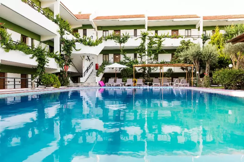 Terinikos Sunny Garden Hotel Junior Suites