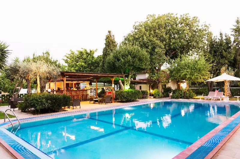 Terinikos Sunny Garden Hotel Junior Suites