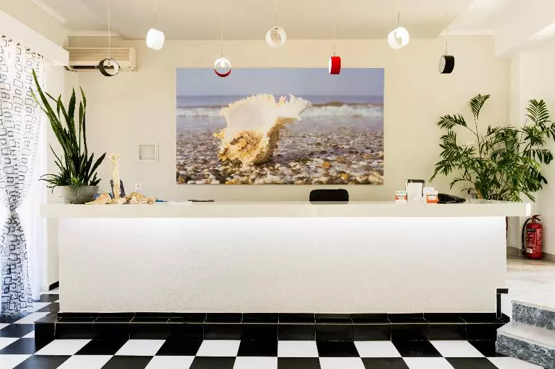 Terinikos Sunny Garden Hotel Junior Suites