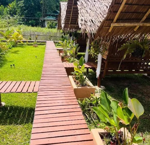 ペンション La Palapa Inn Port Barton