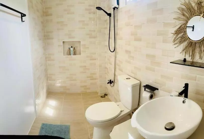 ペンション La Palapa Inn Port Barton