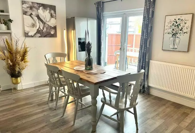 Majatalo Lovely Single Room