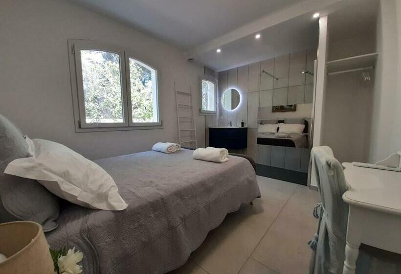 تختخواب و صبحانه Villa Rasoa Chambre Libellule