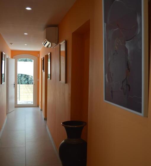 تختخواب و صبحانه Villa Rasoa Chambre Libellule