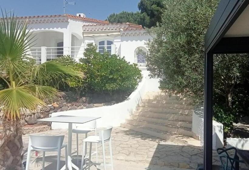 تختخواب و صبحانه Villa Rasoa Chambre Libellule