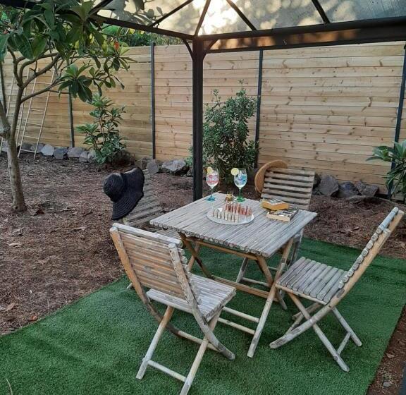 تختخواب و صبحانه Villa Rasoa Chambre Libellule