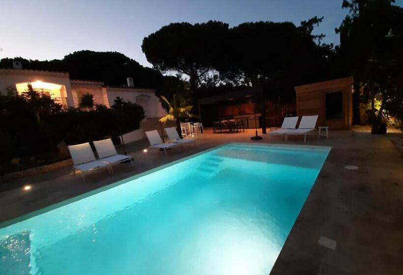 تختخواب و صبحانه Villa Rasoa Chambre Libellule