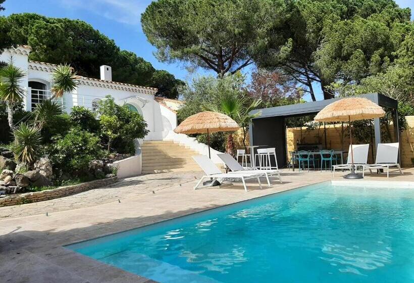 تختخواب و صبحانه Villa Rasoa Chambre Libellule